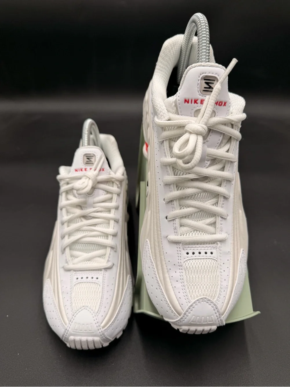 Nike White Black Red Shox Runner - Picture 2 of 6